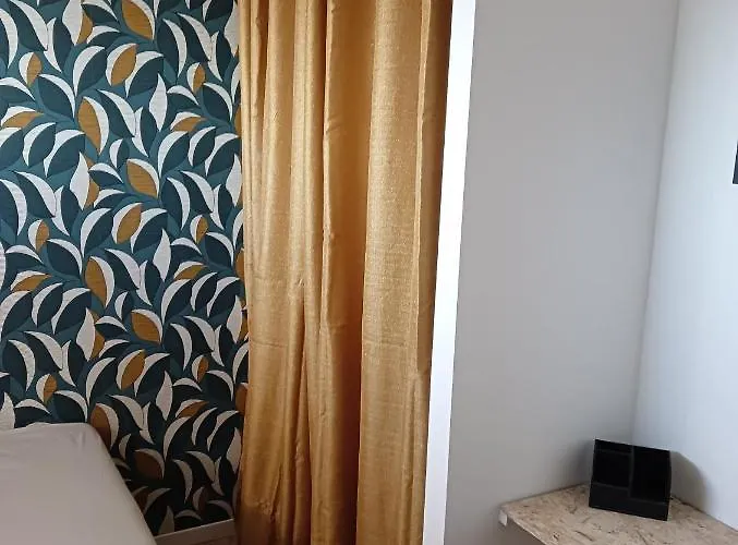 T2 Vue Exceptionnelle Avec Accès Privé à La Plage, Wifi, Clim - Dansnotreappart-com - Appartement